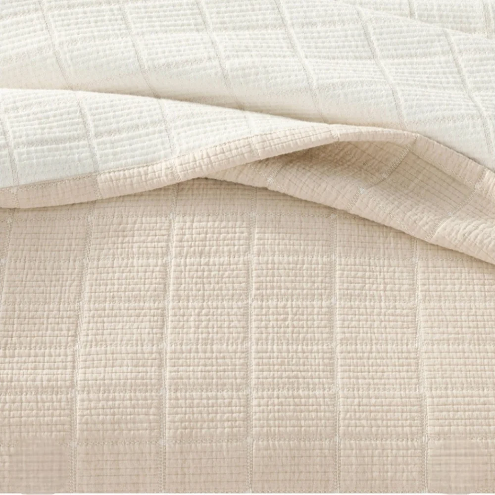 Hearth & Hand w Magnolia Full/Queen Textured Grid Coverlet Beige